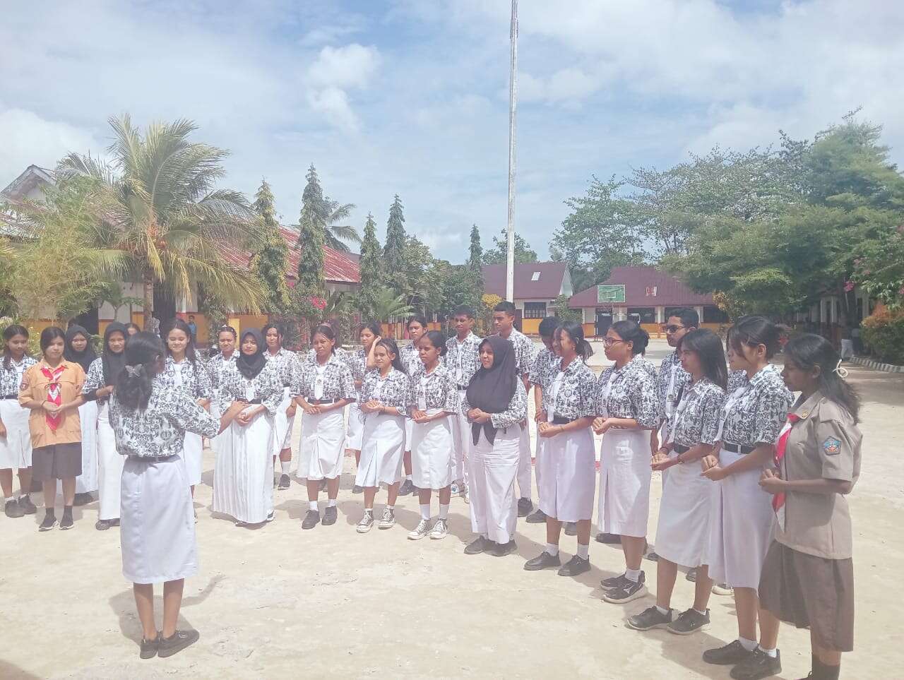 Lomba Panduan Suara Murid SMA PGRI DOBO Pada HUT RI ke 80 Tahun 2025